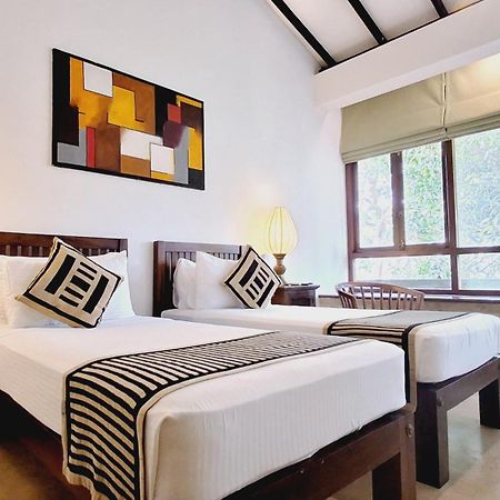 Jaffna Heritage Hotel Bagian luar foto