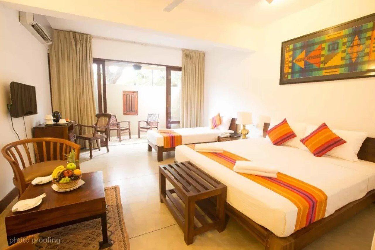 Jaffna Heritage Hotel Bagian luar foto