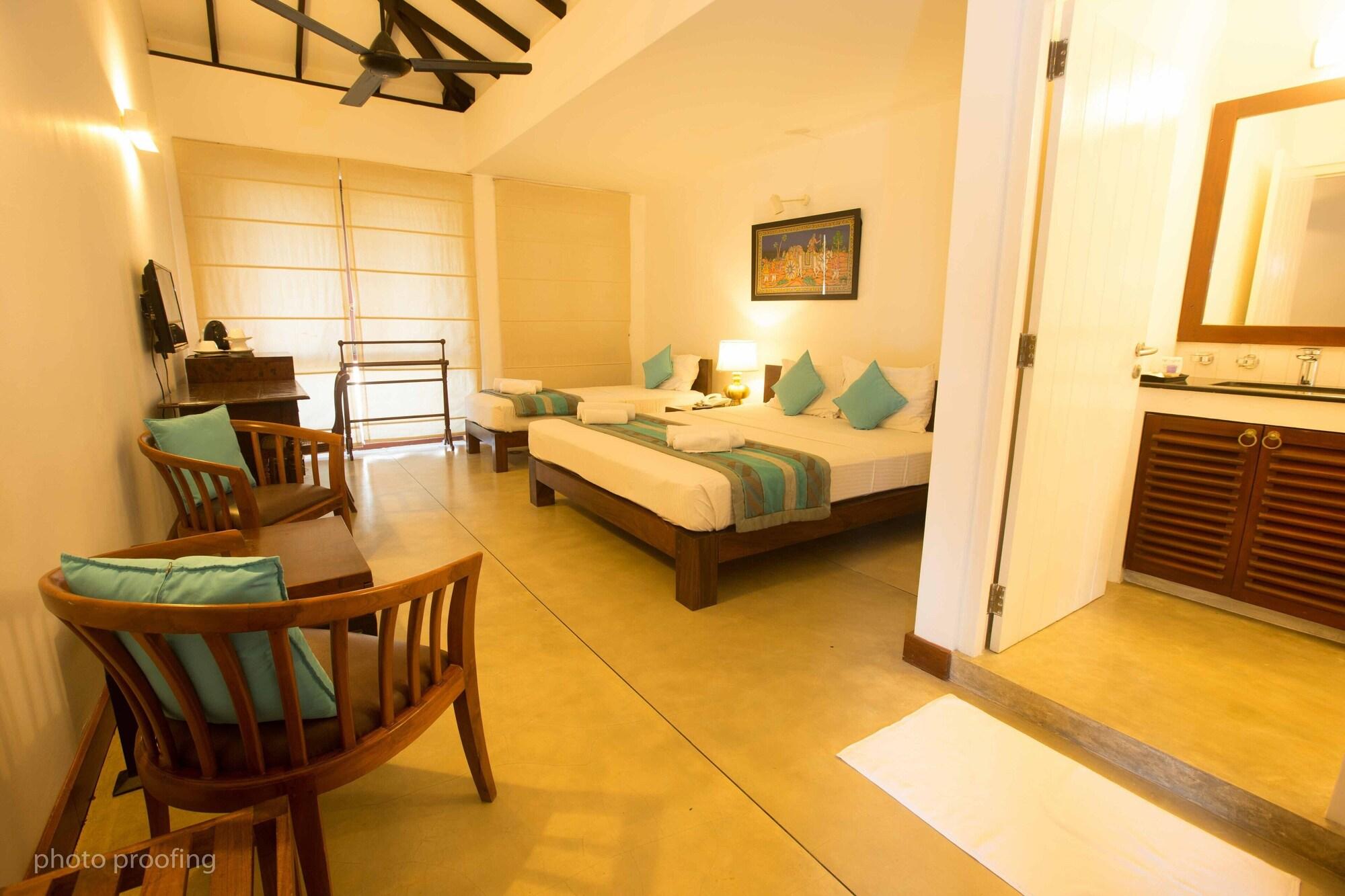 Jaffna Heritage Hotel Bagian luar foto