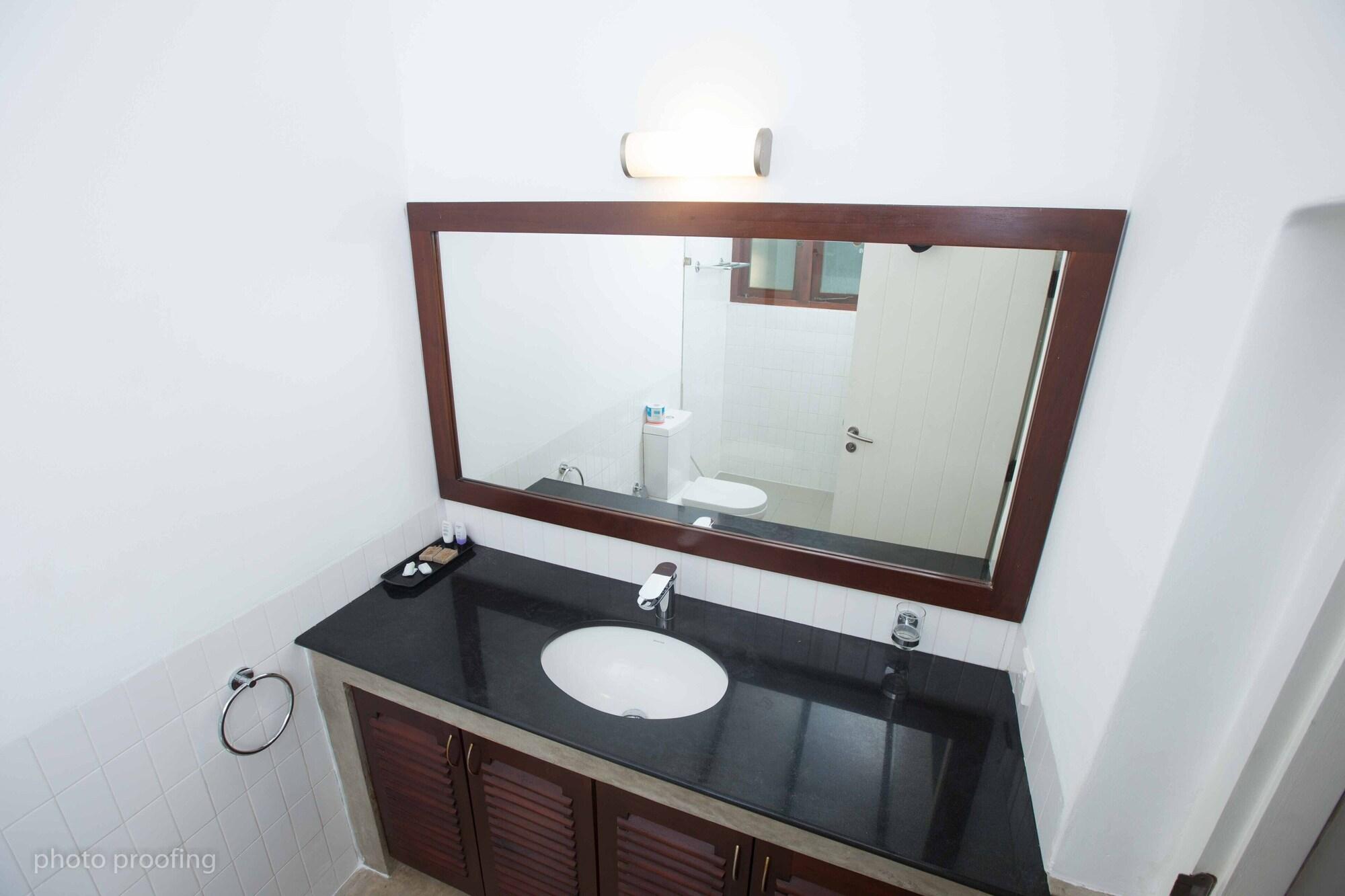 Jaffna Heritage Hotel Bagian luar foto